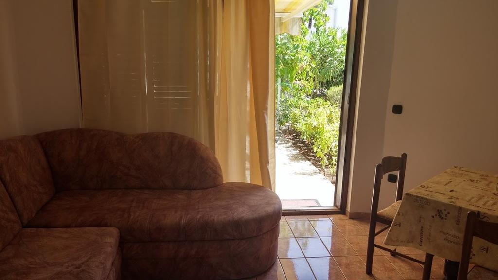 Apartman Duje Petrcane Exterior photo