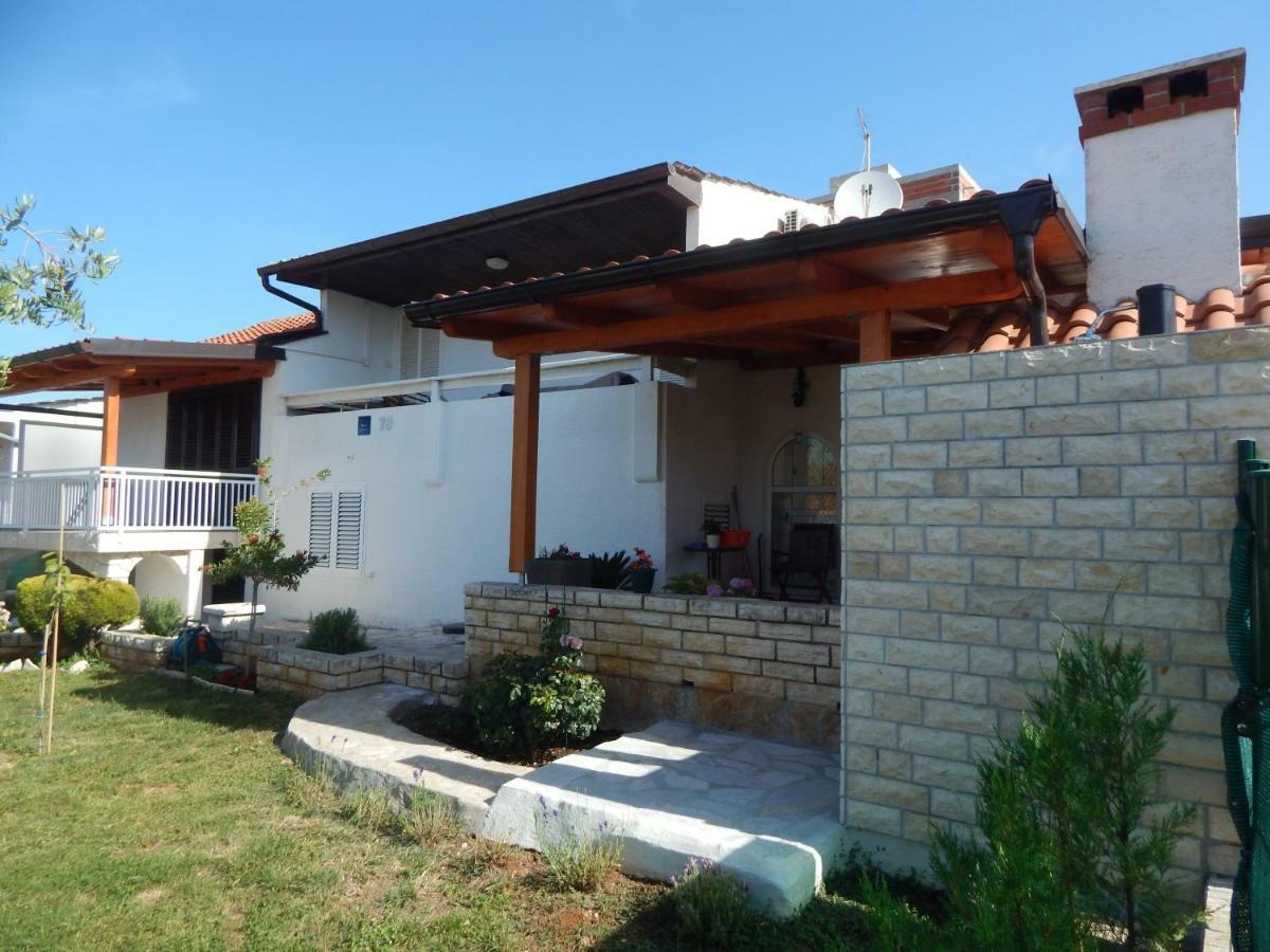 Apartman Duje Petrcane Exterior photo